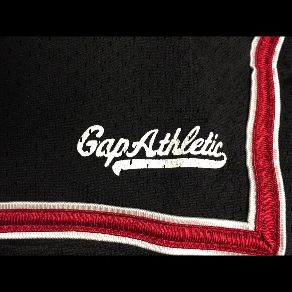 GAP Athletic-Black/Red Youth 14/16‎ Shorts